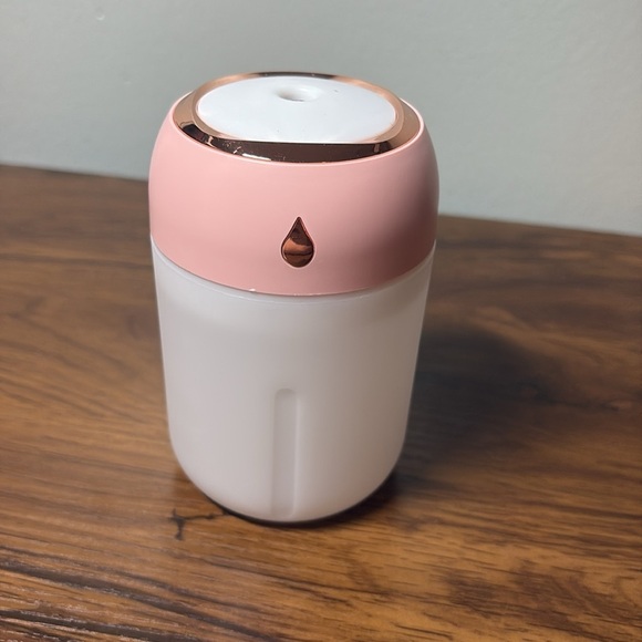 Compact White And Pink Ultrasonic Mini Humidifier - Picture 6 of 6